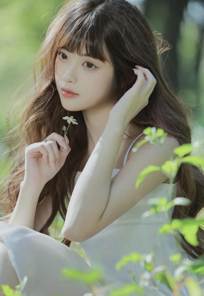 掉小内打扑克appCQ9电子女生拖(图1) 掉小内打扑克appCQ9电子女生拖(图1)